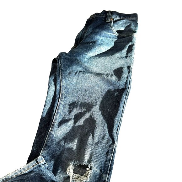 Levis Boys 517 Bootcut 30x32 Straight Legs Blue Distressed Denim Jeans - Picture 8 of 9